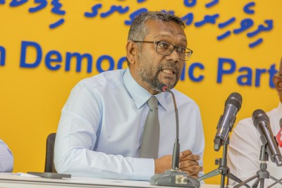 އަވަސް އަރުވައިގެން ވޯޓެއް ނެގުމުގެ ބަދަލުގައި، އައްޑޫގެ ތަކުލީފުތައް ގާނޫނުން ހައްލުކުރެވެން އެބައޮތް: ފައްޔާޒު