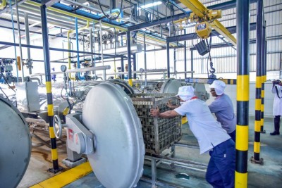 ދިވެހީންގެ ނަސީބުން ބިލިއަނުން އާމްދަނީ ހޯދެން އޮތީ މިފްކޯ އުވާލައިގެން!