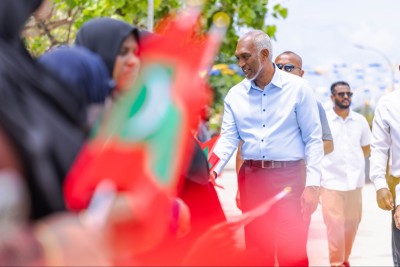 ދެ ދުވަހުގެ ދަތުރުފުޅެއްގައި ރައީސް ފުވައްމުލަކާއި އައްޑުއަށް ފުރާވަޑައިގެންފި