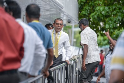 އެއާޕޯޓުތައް އަޅަނީ މާލީ ގޮތުން ދެކޮޅު ނުޖެހޭ ގޮތަކަށް، ދައްކައިދެނީ ޒިންމާދާރުކަން ކުޑަކަން: ނަޝީދު