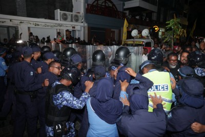 ހުއްދަ ނަގައިގެން ނޫނީ އެއްވެ އުޅުން މަނާކުރާ ގާނޫނު އުވައިލަން، އެމްޑީޕީން ހުށަހަޅައިފި