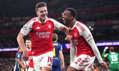 އެތުލެޓިކޯ ކައިރިން އާސެނަލަށް ހަތަރު ލަނޑުގެ މޮޅެއް