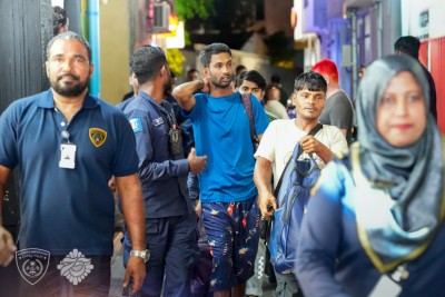 ފުލުހުންނާއި އިމިގްރޭޝަންގެ އޮޕަރޭޝަނެއް: ގަވައިދާ ޚިލާފަށް ވިޔަފާރިކުރާ 66 ބިދޭސީން ހޯދައިފި