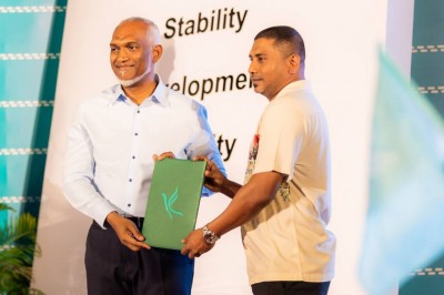 ޖަޕާން ސަފީރުކަމަށް، އެމްޑީޕީން ވަކިވެ ޕީއެންސީއާ ގުޅުނު މަހުލޫފްގެ ނަން ފޮނުވައިފި