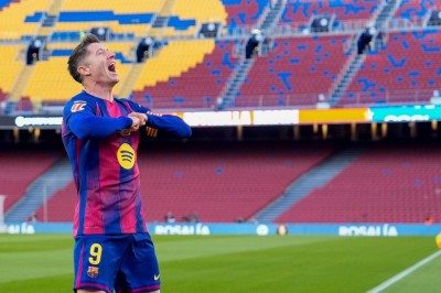 މަރާމާތަށްފަހު ހުޅުވި ބާސާގެ ދަނޑުގައި އެންމެ ފުރަތަމަ ލަނޑުޖެހީ ލެވަންޑޮސްކީ