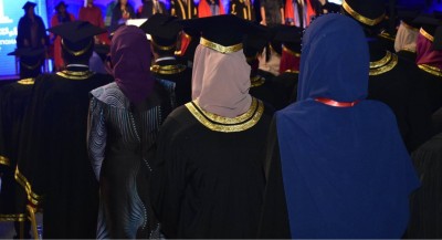 ކޮލެޖު ހިންގާތާ 15 އަހަރު ވުމުން ޔުނިވާސިޓީއެއްގެ ދަރަޖަ ލިބޭ ބިލު ތަސްދީގުކުރައްވައިފި