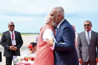 ސަރުކާރަށް ދެ އަހަރު: ޚާރިޖީ ސިޔާސަތުގެ ފޮތުން އަދިވެސް ފިލާވަޅު ދަސްކުރަނީތަ؟