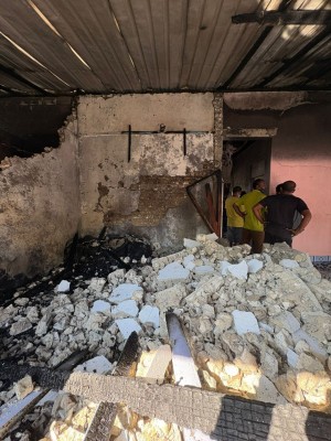 ވެލިދޫގައި 8 މީހުން ދިރިއުޅޭ ގެއެއްގައި ރޯވެ، ދިރިނޫޅެވޭ ވަރަށް ގެއްލުންވެއްޖެ