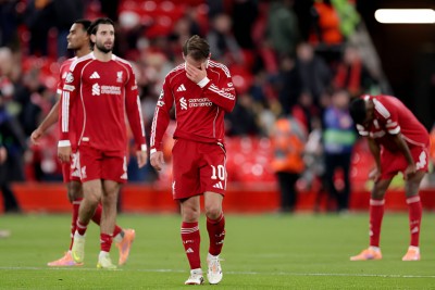 ޕީއެސްވީ އަތުންވެސް ބަލި، ވަރުގަދަ ލިވަޕޫލަށް މިވަނީ ކިހިނެއް؟