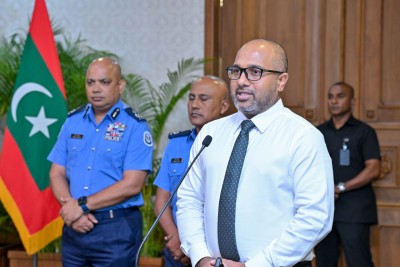 ޑުރަގުގެ ވިޔަފާރިކުރާ މީހުންނަށް އިހުސާންގެ އިންޒާރު: ރާއްޖޭގައި އުޅެން އުނދަގޫވާވަރު ކުރާނަން!