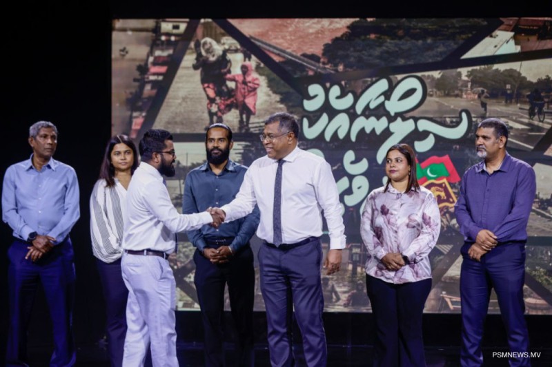 "ސިލޯނާއެކު ދިވެހީން": ބީއެމްއެލްއިން 25،000 ޑޮލަރުގެ އެހީއެއް