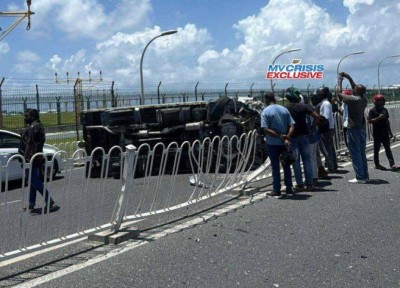 ތޮއްޖެހިފައިވާ މާލޭގައި ޓްރެފިކް ލައިޓް ހަރުކުރާނަމަ ތަކުލީފުތައް އިތުރުވާނެ، ފަރުދީ ޒިންމާ އަދާކުރަން ޖެހޭ: ފުލުހުން