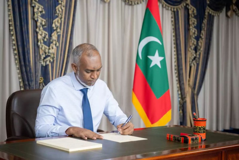 ފަލަސްތީނު ގެ ޙައްޤުތައް ރައްކާތެރިކުރުމަށްޓަކައި ބައިނަލްއަޤްވާމީ ފެންވަރުގައި ހަރުދަނާ ފިޔަވަޅުތަކެއް އެޅުމަށް ރައީސުލްޖުމްހޫރިއްޔާ ގޮވާލައްވައިފި