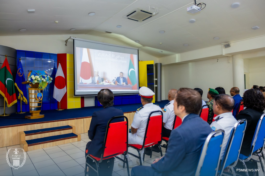 ޖަޕާން ސަރުކާރުން ކަސްޓަމްސްއަށް ކަނޑު އުޅަނދެއް ހަދިޔާކޮށްފި