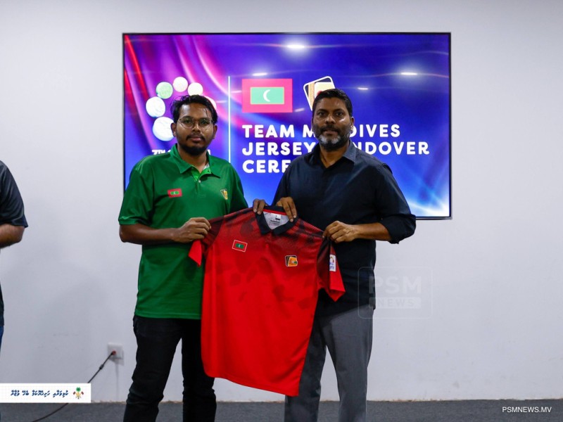 ވޯލްޑް ކަޕްގައި ވާދަކުރާ ޤައުމީ ކެރަމް ޓީމަށް ޖާޒީ ހަވާލުކޮށްފި