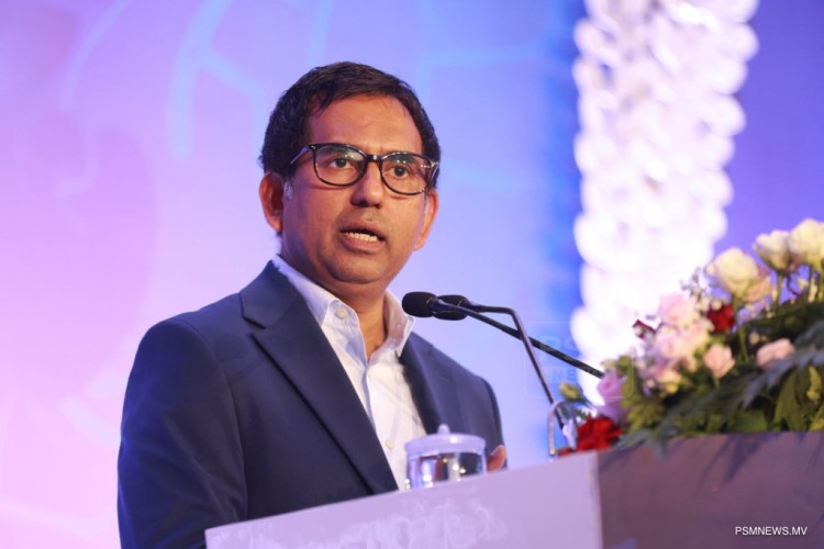 "މޫޑީސްގެ އައުޓްލުކް ބަދަލުކުރުމަކީ ވިޔަފާރިތަކަށް ލިބުނު ޔަޤީންކަމެއް"