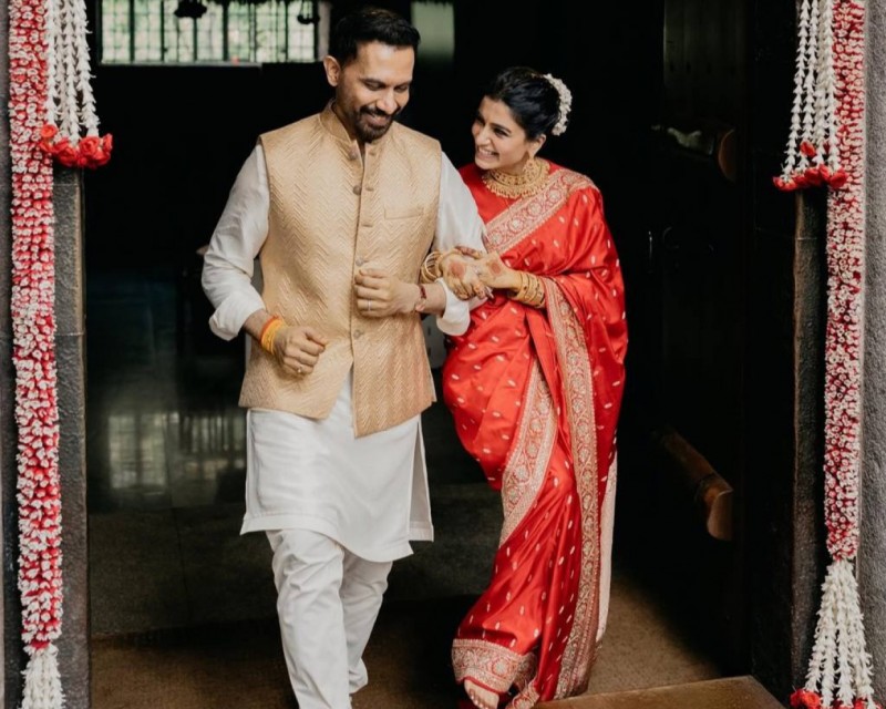 ސަމަންތާ އާއި ރާޖް ކައިވެނިކޮށްފައިވާކަން އިއުލާނުކޮށް ކައިވެނީގެ ފޮޓޯތައް އާއްމުކޮށްފި