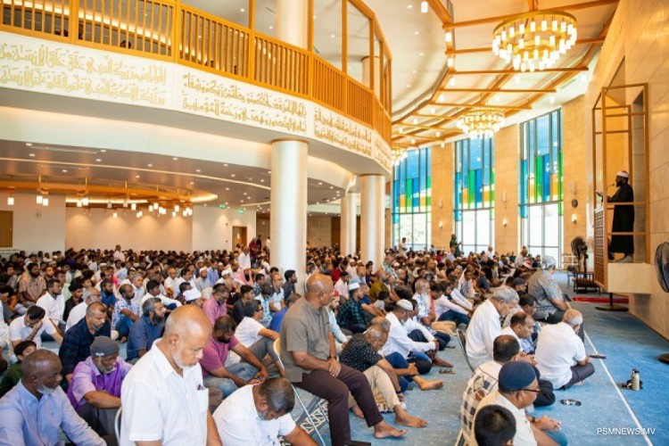 ފާޙިޝް ކަންތައްތައްތަކުން ދުރުވެ، ކުރިމަތިވެދާނެ ކޯފާ އަކަށް ބިރުވެތިވޭ!