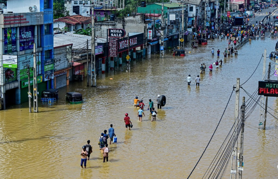 ލަންކާއަށް އެހީވާން ސިފައިންނާއި ފުލުހުންގެ ފަރާތުން ތިން މިލިއަން