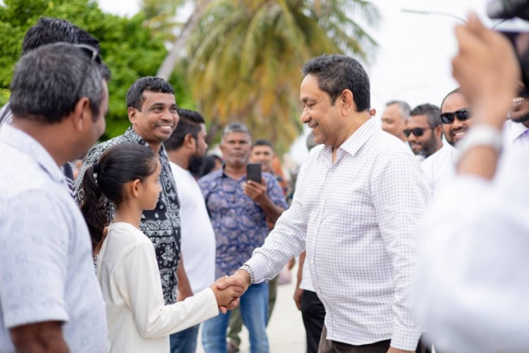 ރައީސްކަމުން ވަކިވިތާ 7 އަހަރުވީއިރު ރަސްމީ އޮފީހާއި ބޭހަށް ދައުލަތުގެ ބަޖެޓުން އެންމެ ލޯ ލާރިއެއް ވެސް ނުނަގަން: ޔާމީން