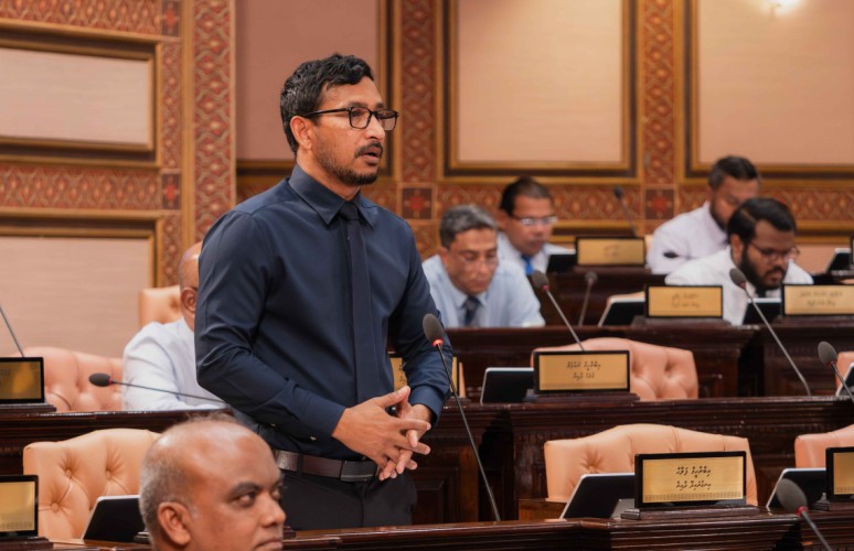 އޮފީސް އިނާޔަތަށް 14.7 މިލިއަން ހޯދުމުގެ ސިޓީގެ ވާހަކަ ތިލަވުމުން އަނެއްކާވެސް ފަލާހު، ޔާމީން ފަހަތުން!