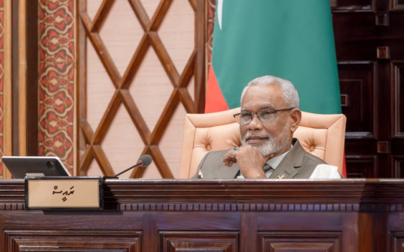 މި އަހަރަށް މަޖިލިސް ނިމުނީ، ދިވެހީންގެ ރާއްޖެ ބިނާކުރުމަށް މެމްބަރުން ދޭ ވަގުތާއި ނެރޭ ނަތީޖާއަށް އަބްދުއްރަހީމްގެ ޝުކުރު