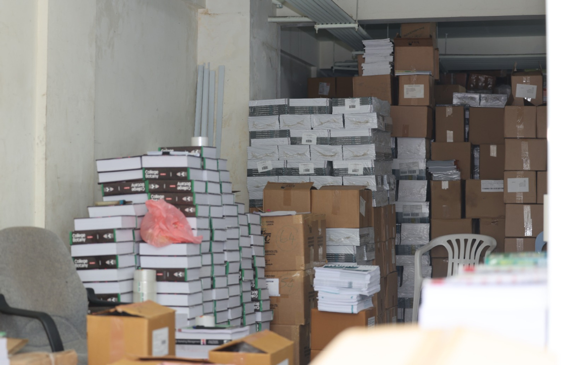 އަންނަ އަހަރަށް ބޭނުންވާ ޓެކްސްޓް ފޮތްތައް ސްކޫލުތަކަށް ފޮނުވަން ފަށައިފި