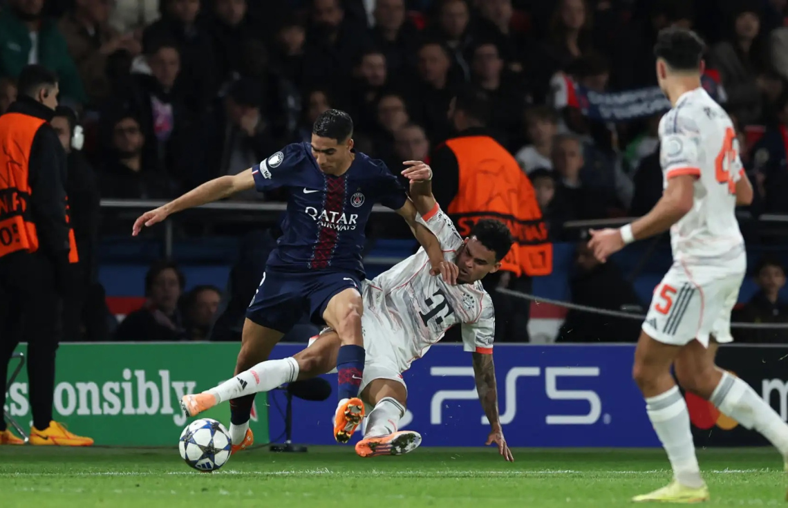 ތިން މެޗަށް ސަސްޕެންޑްވި ޑިއާޒްގެ އަދަބު ލުއިކޮށްދީފި