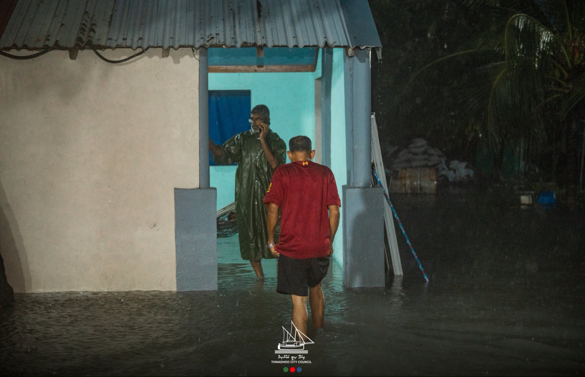 ތިނަދުއަށް ބޯކޮށް ވާރޭ ވެހި ފެންބޮޑުވެ ގޭގެއަށް ގެއްލުން ވެއްޖެ