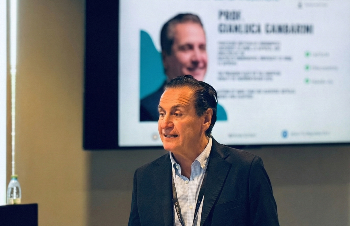 މަޝްހޫރު އެންޑޯޑޮންޓިކްސް ޕްރޮފެސަރު ގަމްބަރީނީ އައިޖީއެމްއެޗުގައި ތަމްރީން ޕްރޮގްރާމެއް ފަށައިފި