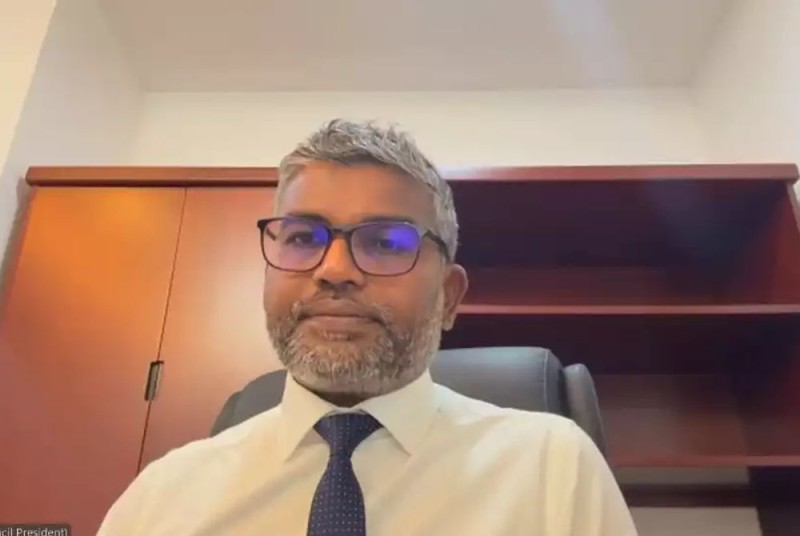 މިސަރުކާރުން ލާމަރުކަޒީ ނިޒާމަށް ގެނެސްފައިވާ ބަދަލާއެކު ހިންގުމުގެ ނިޒާމު އޮޅުން ބޮޅުން ގަނޑެއްގެ ތެރެއަށް ވައްޓާލާނެ: ވ.އަތޮޅު ކައުންސިލްގެ ރައީސް ޝުޖާއު