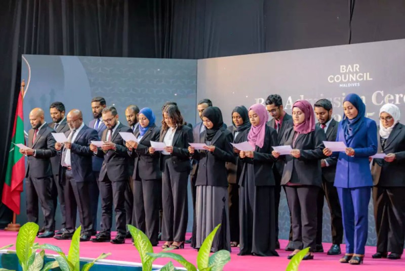 ބާ ކައުންސިލް އިމްތިހާނުން 53 އިންސައްތަ ކެނޑިޑޭޓުން ފާހެއް ނުވޭ!