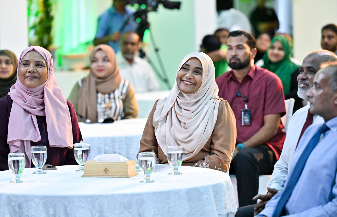 އަޅުގަނޑުމެން އިސްކުރަންވީ ކެތްތެރިކަމާއި އިހުސާންތެރިކަން: ފަސްޓް ލޭޑީ