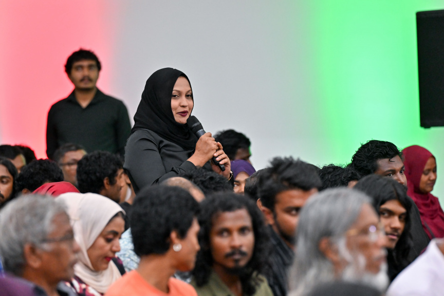 މިނިވަން ބަހުސެއް ނޫން، އެކަމަކު އަދިވެސް އެ ނިކަމެތި ހާލަތު!