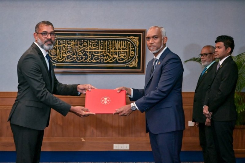 ސްޓޭޓް ފާމަސޫޓިކަލް ކުންފުނީގެ ޗެއާޕާސަންގެ މަގާމަށް އަބްދުއްރައްޒާގް ހަލީމް