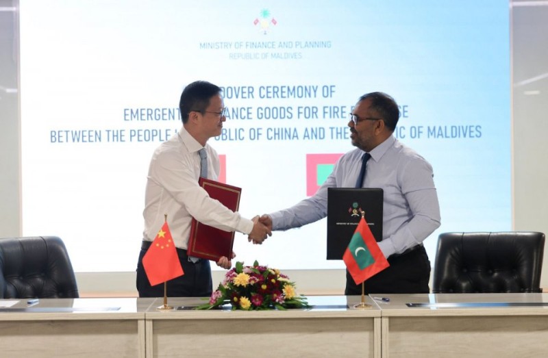 ޗައިނާގެ އެހީތެރިކަމަށް ފިނޭންސް މިނިސްޓަރު ޝުކުރު އަދާކުރައްވައިފި