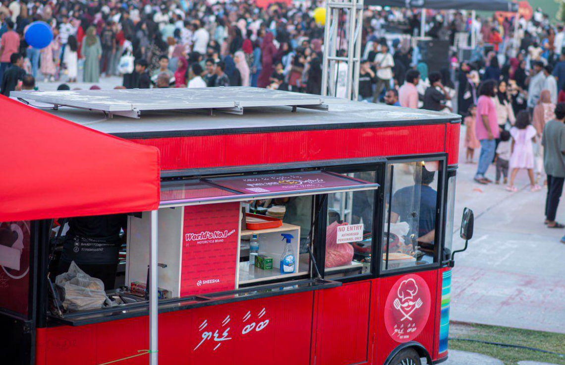 ބާބާ ގާޑިޔާގެ ޝަވަރުމާ، ދިރާގު ޕޭ އިން 1ރ. އަށް!