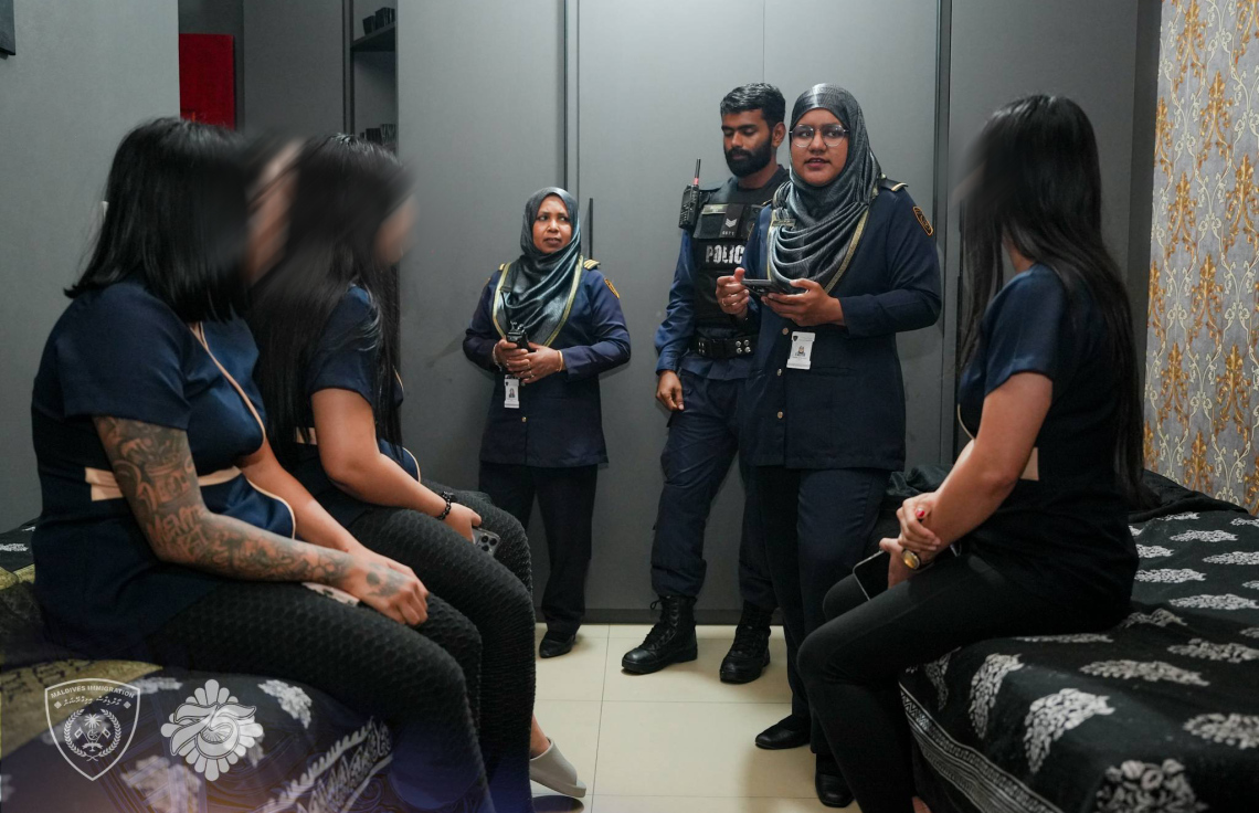 މަސާޖު ޕާލާތަކެއް ބަންދުކޮށް ބިދޭސީންތަކެއް ހައްޔަރުކޮށްފި