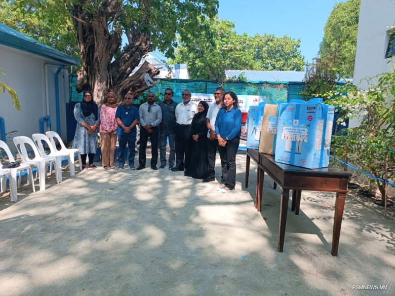 ޚާއްޞަ އެހީއަށް ބޭނުންވާ މީހުންގެ މަރުކަޒުގައި އުޅޭ ކޮންމެ މީހަކަށް ހަދިޔާއެއް