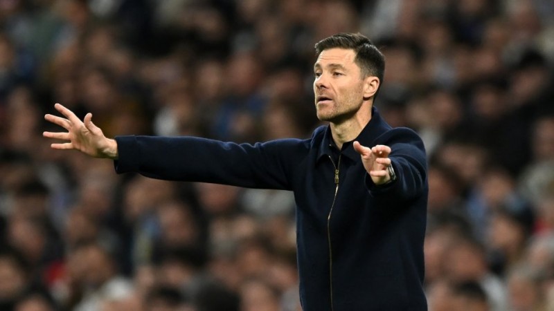 ރަތް ކާޑުތަކާއެކު ބަލިވުމުން އަލޮންސޯގެ ނުރުހުން ރެފްރީއަށް