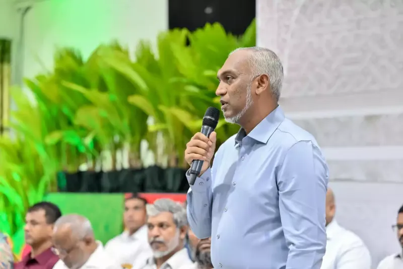އަންނަ އަންގާރަ ދުވަހު ރައީސް ގަލޮޅުގެ ރައްޔިތުންނާއި ބައްދަލުކުރައްވަނީ