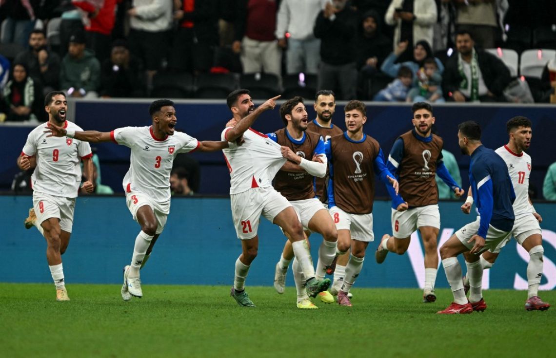 ވޯލްޑް ކަޕަށް އަލަށް ކޮލިފައިވި އުރުދުން، އަރަބި ކަޕްގައި ވެސް ވިދަނީ!