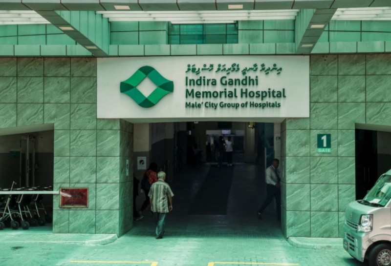 ޑީސަލް ބޮވިގެން ހާލު ދެރަވި ވެމްކޯގެ މުވައްޒަފު އަދިވެސް ވެންޓިލޭޓަރުގައި، ފަރުވާއަށް ބޭރަށް ގެންދަނީ