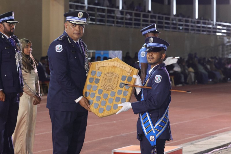 އާ ފުލުހުންނަށް ނަވީންގެ ނަސޭހަތެއް: ޔުނިފޯމަށް ގަދަރުކުޑަވާނެ އެއްވެސް ކަމެއް ނުކުރޭ