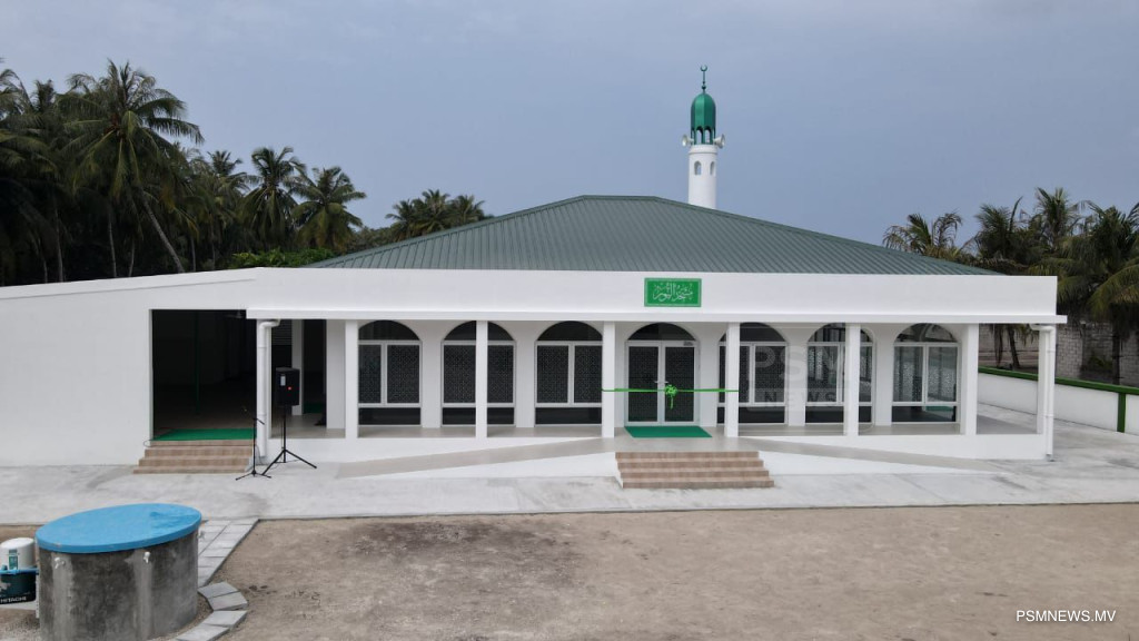 އަލްމަރުހޫމް ޙުސައިން ވަހީދުގެ ހަނދާނުގައި ފޯކައިދޫގައި ބިނާކުރި މިސްކިތް ހުޅުވައިފި