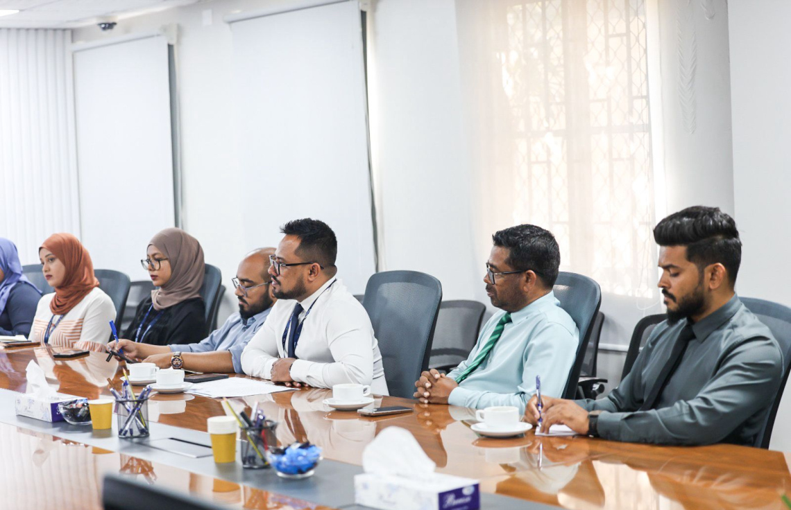 ސަރުކާރުގެ ކުންފުނިތަކުން މައުލޫމާތު ދޭނެ މީހުން އައްޔަންކުރަން ޕީސީބީން އަންގައިފި