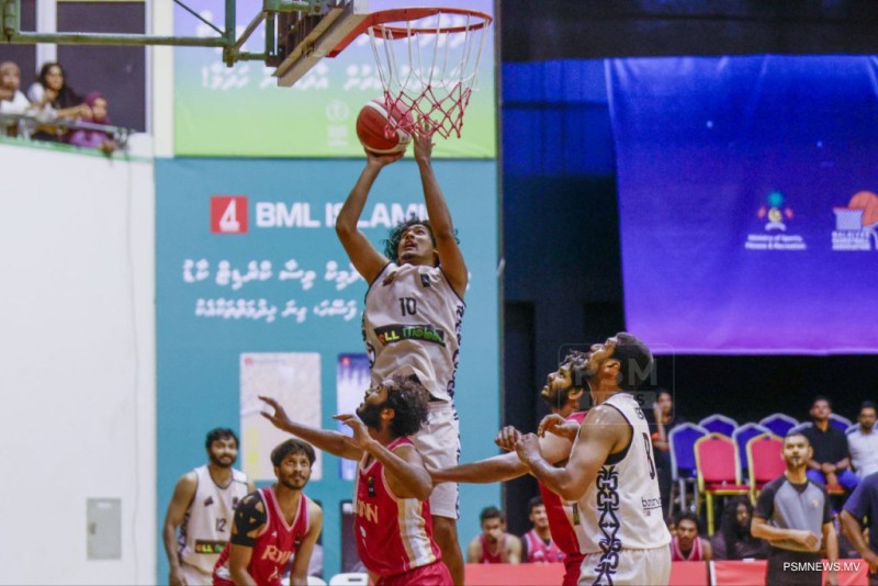 ޤައުމީ ބާސްކެޓްބޯޅަ މުބާރާތް: ރެޑްވިންގްސް ބަލިކޮށް ޓީރެކްސް ފައިނަލަށް