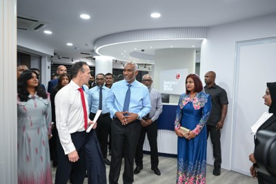 އަދިވެސް ހިންގަން ނުފެށޭ ޑިވެލޮޕްމަންޓް ބޭންކަށް ބޮޑު މުސާރައިގައި 10 މެނޭޖަރުން ހޯދަނީ