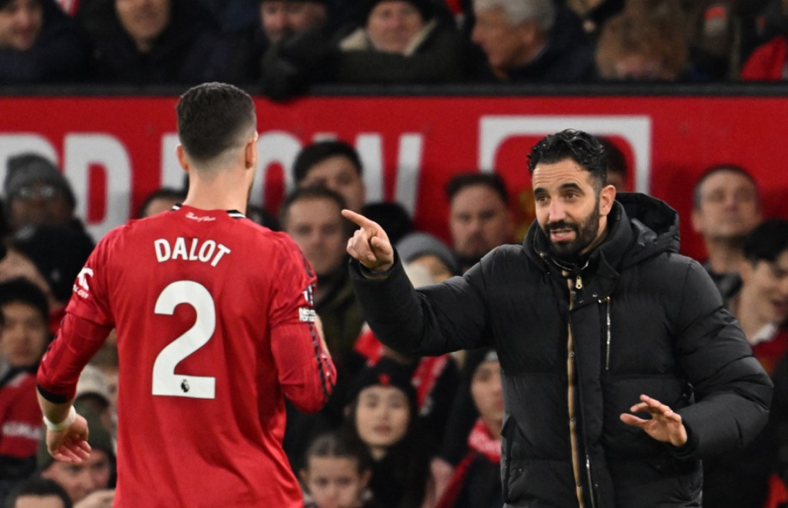 އަށް ލަނޑުގެ މެޗުން ހަތަރު ލަނޑު ބައިކޮޅަށް، އަމޮރިމް ބުނީ ޑިފެންސްގެ މައްސަލައެއް ނެތޭ!