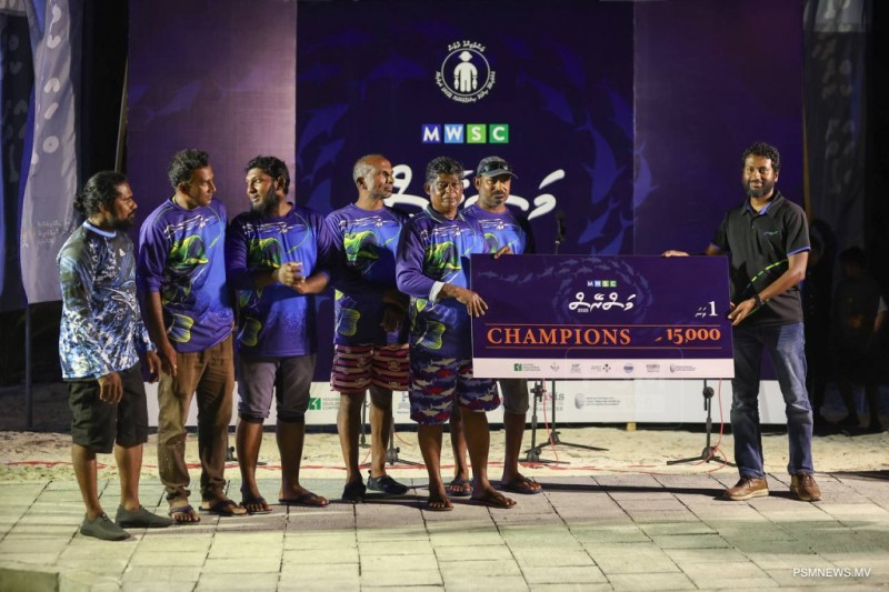 މަސްވެރިންގެ ދުވަހުގެ އެންމެ ފޯރިގަދަ ހަރަކާތަކަށް މަސް ރޭސް، އެއްވަނަ ޓީމަށް 25،000 ރުފިޔާގެ އިނާމެއް